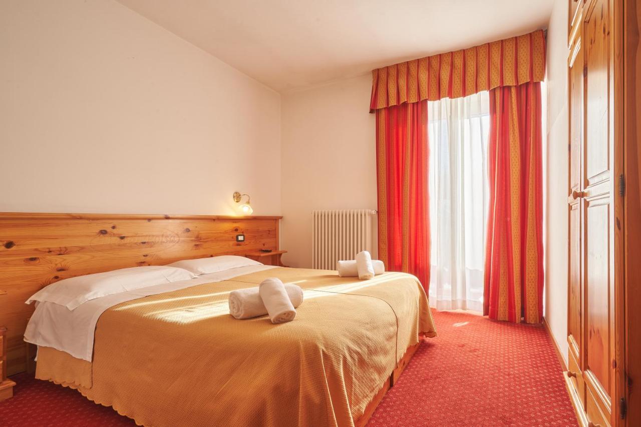 Hotel Polsa - Azzurro Club Brentonico Bagian luar foto